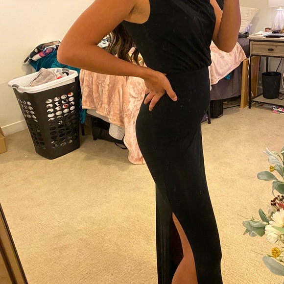 Long black dress with slits - Picture 3 of 5